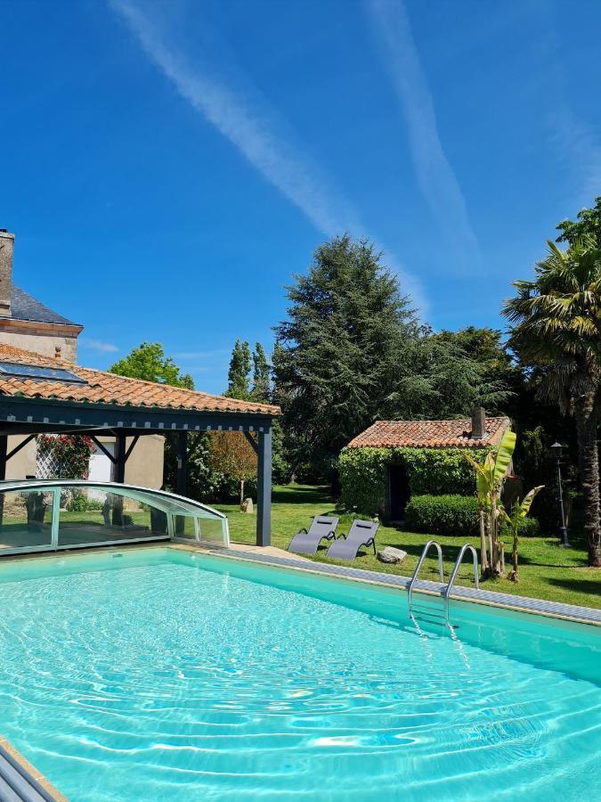 Gite "Cote Terre", Avec Parking Securise Lägenhet La Roche-sur-Yon Exteriör bild