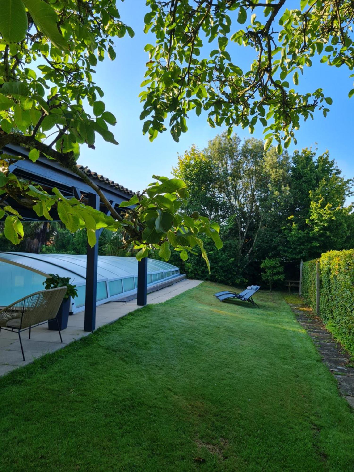 Gite "Cote Terre", Avec Parking Securise Lägenhet La Roche-sur-Yon Rum bild